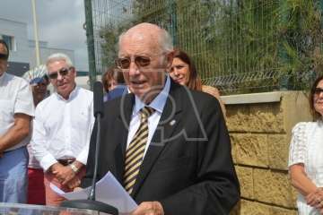 Acto de descubrimiento de la placa de la calle de Farmacéutico Francisco Artiles Betancor (Foto TA)